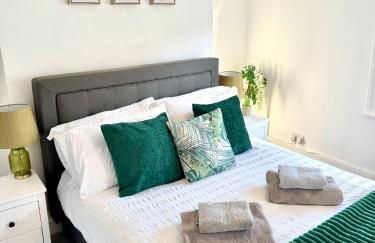 2-bedroom house in Cheltenham town centre - Photo 4