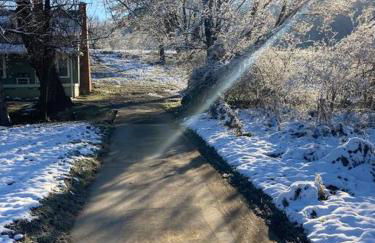 Farmhouse with game room, fire pit and creek - Foto 18