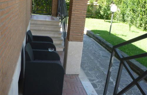 Villa Smeraldo Roma - Photo 25