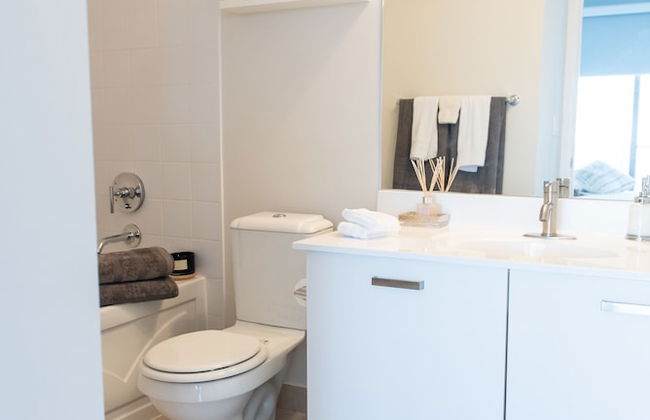 QuickStay Two-Bedroom Condo - Photo 60