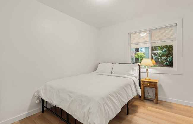 Parkside Escape Oasis in Bellevue fully fenced - Foto 5