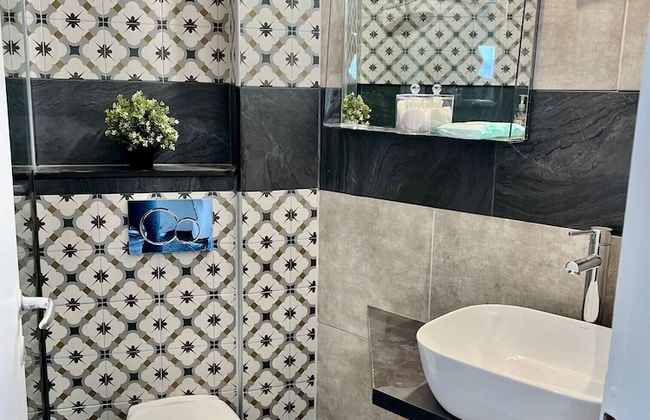 Stunning View Seaside 1-bed Apartment in Saronida - Foto 11