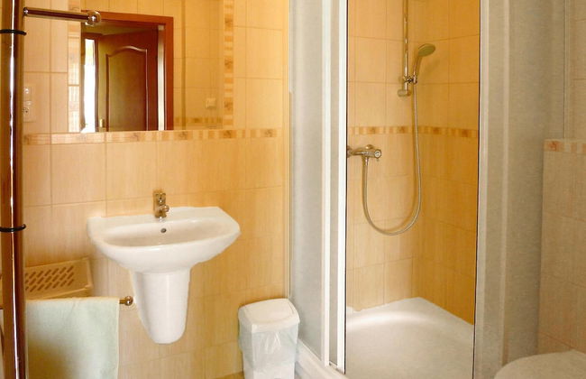 Semi-detached House With Fireplace, Rowy - Photo 13