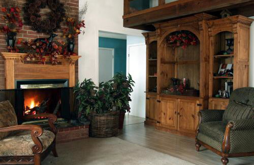 Lake Palestine Family Getaway with Waterfront Deck - Foto 4