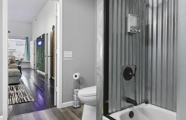 The Waterfront - Waterslide Game Room Sleeps 26 - Foto 29