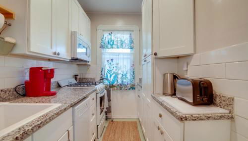 New Bedford Apartment about 4 Mi to Fort Phoenix Beach - Foto 2