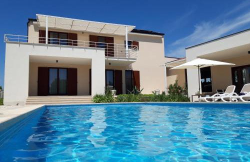 Villa Dora in Central Istria kids friendly with private pool and playground for 10 persons - Foto 8