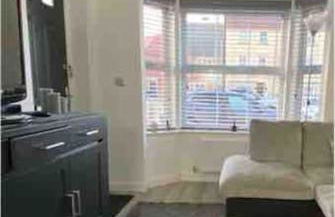 Modern 1 bedroom flat with patio garden & parking - Foto 4