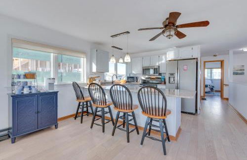 Wells Beach House with Ocean-View Deck - Foto 8