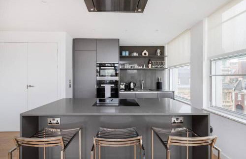 Perfect One Bed in Green Park Station - Photo 12