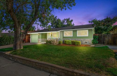 Arden Calexpo HotTub Pool Firepit BBQ NoPetFee - Foto 40