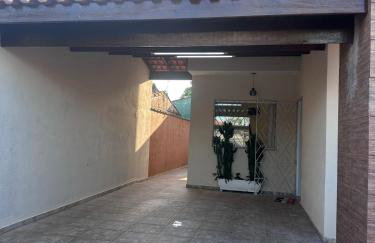 Sobrado top com piscina, espaço gourmet, próximo à praia com Ar Condicionado - Foto 31