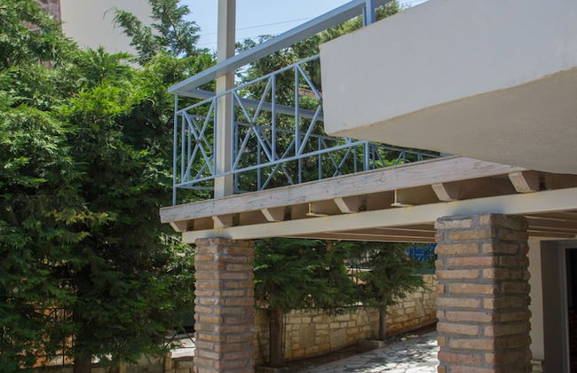 Corinthian Residence - Photo 54