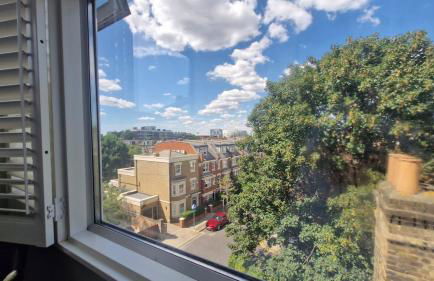 Charming Bright 2-Bed Heritage Flat, Battersea Park, London - Foto 58
