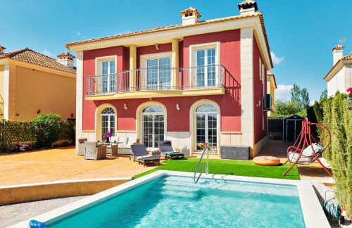 Butterfly Villa -private pool & playground - Foto 1