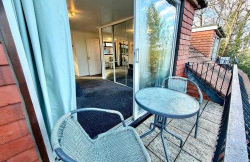 Indoor Heated Pool - Large Family Home - Sleeps 12 - Near Bournemouth Beach - Photo 17