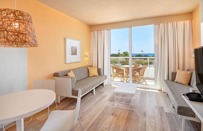 Protur Vista Badía Aparthotel - Photo 15