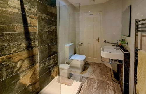 Lochside House - Photo 13