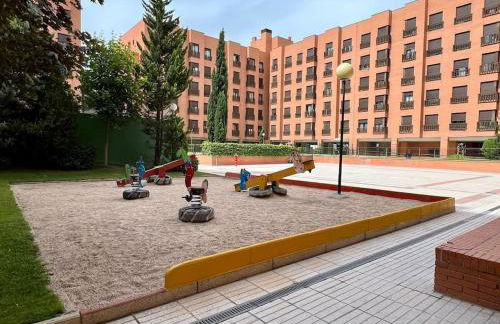 Samaniego Apartment - Madrid Airport - Photo 17