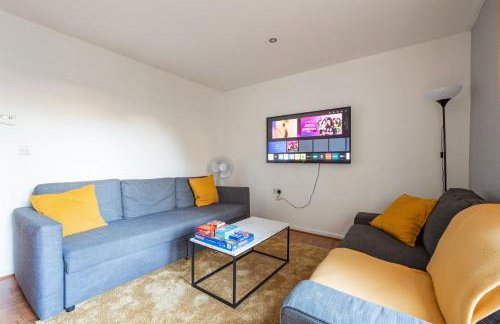 Cheerful 4-bedroom house with multiple car parking - Foto 30