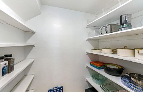 4 BD Spacious, Pool, Extended Stay, Pet Friendly - Foto 50