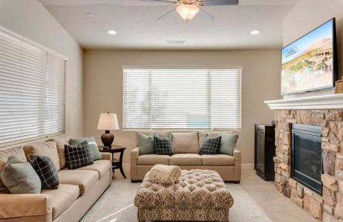 7| Arches in St George with Red Mtn Back Patio Views - Foto 1