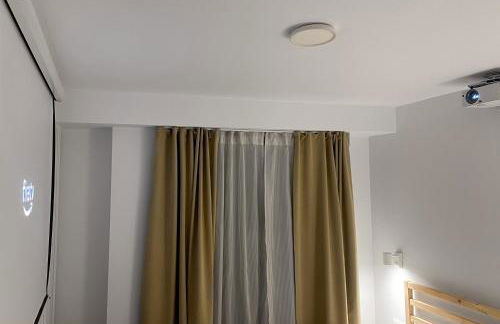 Minimalist Seaside Apartment with Private Patio and Parking - Blue Zone Homes - Foto 15