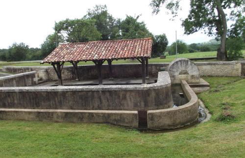 Maison typique à coté d'une église du XIIeme - Foto 8