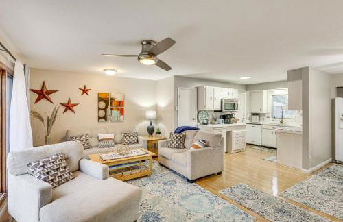 6 Mi to Dtwn Cozy Omaha Apt with Private Yard! - Photo 6