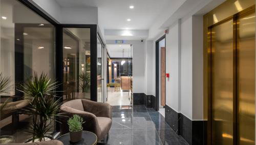 Captain Napoleon Paterakis CNP Luxurious Suites - Foto 2, Lobby or reception