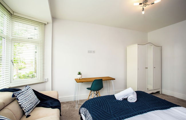 Spacious 5 Bed House Newcastle Gateshead - Photo 10