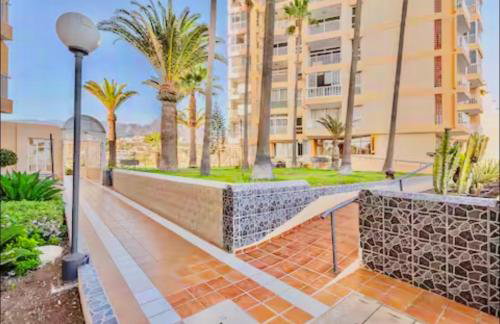 Exclusive ocean front apartment - Foto 38