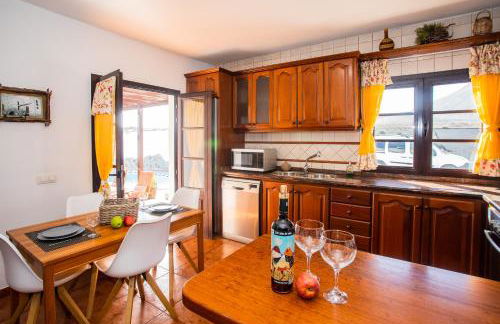 Eslanzarote Acoruma House, Super Wifi, Heated Pool - Foto 27