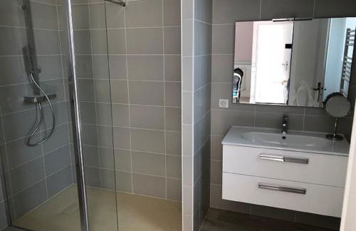 Cottage du chateau for 4 people 90 M- 2 bedrooms 2 bathrooms pool - Foto 10