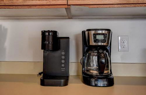 Family Waterfront 4BR Home Heated Pool Private Pier - Photo 19