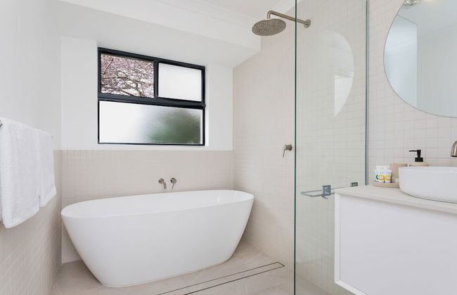 Coastal Cottage by the BnB Collection - Photo 15