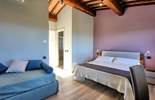 Villa Acquaviva with Panoramic, Private Pool and Gym - by PosarelliVillas - Foto 63