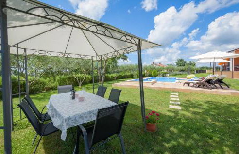 Two-Bedroom Holiday Home In Tinjan - Foto 19