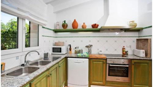 BINI CEL for 6 pax Heated Pool on request - Foto 3