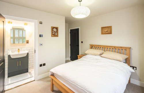 2BR Garden Flat Near Richmond & Stadium - Foto 20