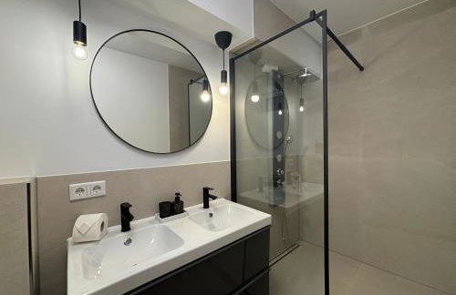 90qm - 5 Zimmer - Parkplatz - Autobahn - blauen See - Foto 1