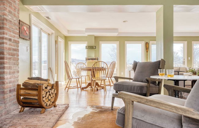 River House by Avantstay Historic & Secluded Estate on the Hudson River w/ Pool Sleeps 24! - Foto 10