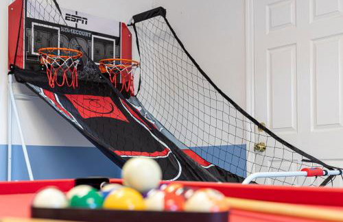 514 - Make Yourself at Home on our Private Pool Deck with Spa - Photo 35