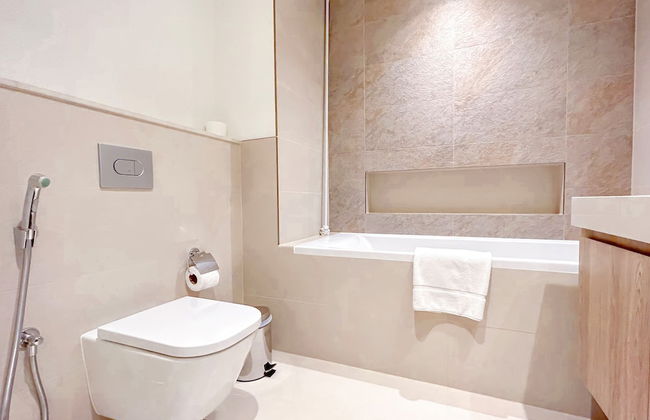 Luxury 2B in Downtown Views Balcony and Burj View - Photo 11