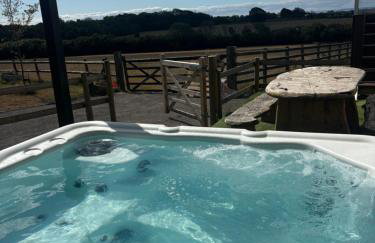 Luxury Lake Front Escape With Hot Tub - Foto 1