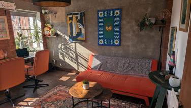 Creative Warehouse Conversion & Plant Haven - Foto 3