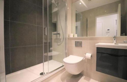 Apartment 30 mins from central London - Photo 10