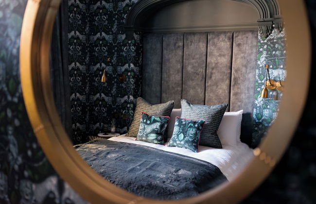 Secret Suites Lancaster - Photo 13