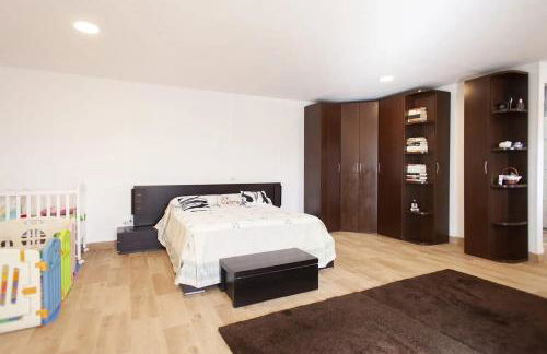 Charming Villa in Linares with Private Pool - Foto 7