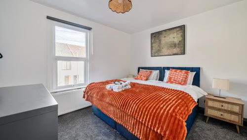 Modern Bletchley home with stylish decor - Foto 5, towels